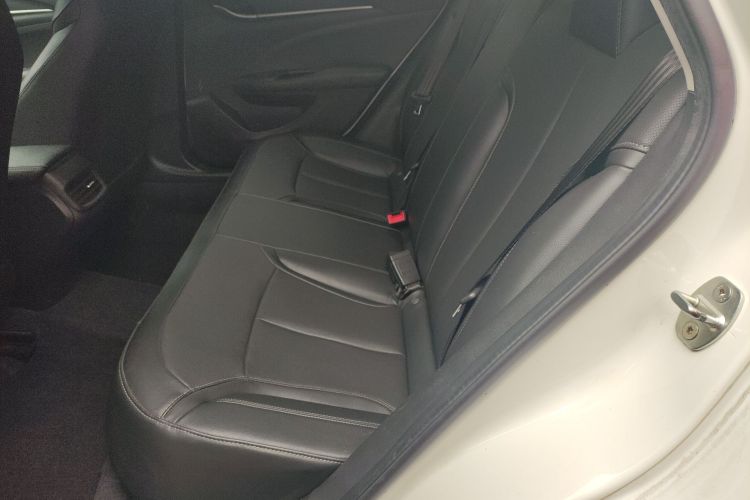 别克 英朗 2021款 改款 典范 1.5L 自动精英型中控内饰21