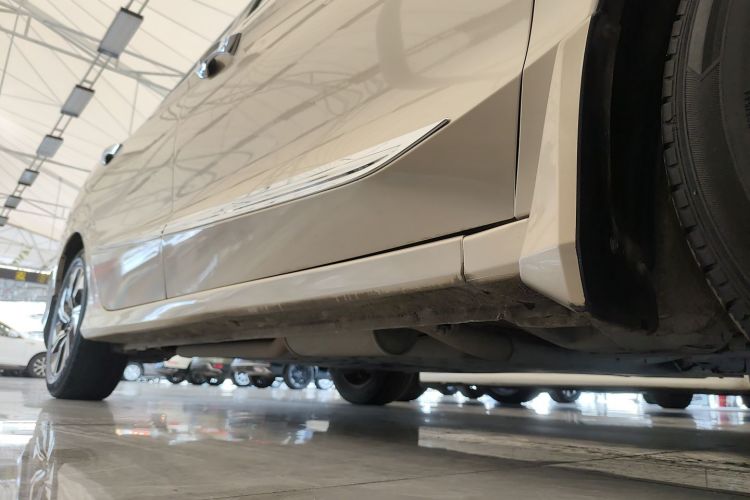 本田 凌派 2016款 1.8L CVT豪华版局部细节9001