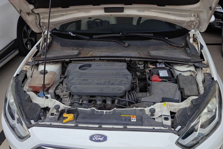 福特 福睿斯 2015款 1.5L 手动舒适型局部细节24