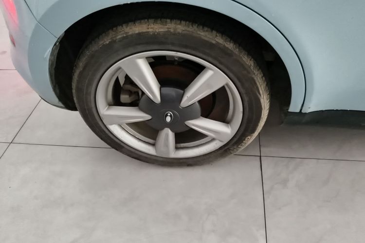 欧拉好猫 2022款 莫兰迪版 400km标准续航 豪华型 磷酸铁锂车身外观6008