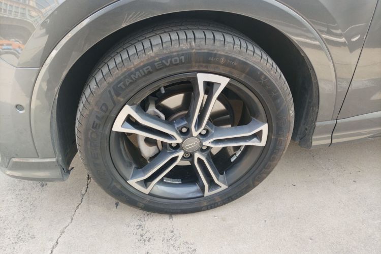 奥迪Q3 2021款 40 TFSI 时尚动感型车身外观6001