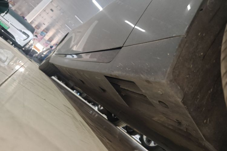 小鹏P7 2020款 562E性能版局部细节9001