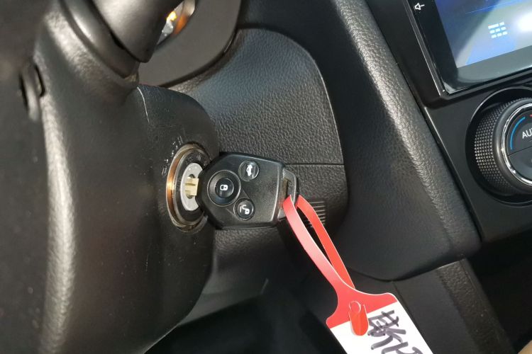 斯巴鲁XV 2012款 2.0i 精英版中控内饰11