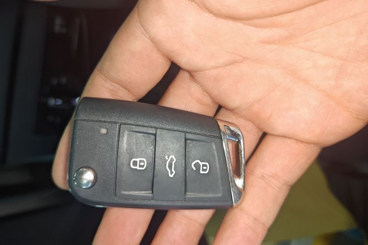 大众 途观L 2020款 330TSI 自动两驱全景舒适版 国VI中控内饰11