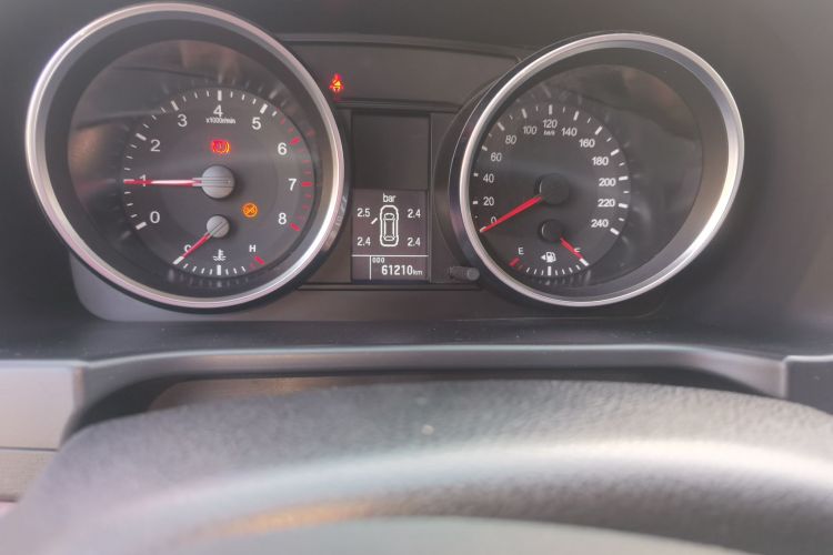 哈弗H6 2017款 红标 运动版 1.5T 手动两驱精英型中控内饰15