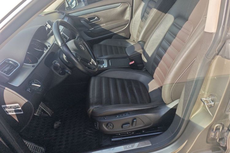 一汽-大众CC 2016款 2.0TSI 至尊型中控内饰19