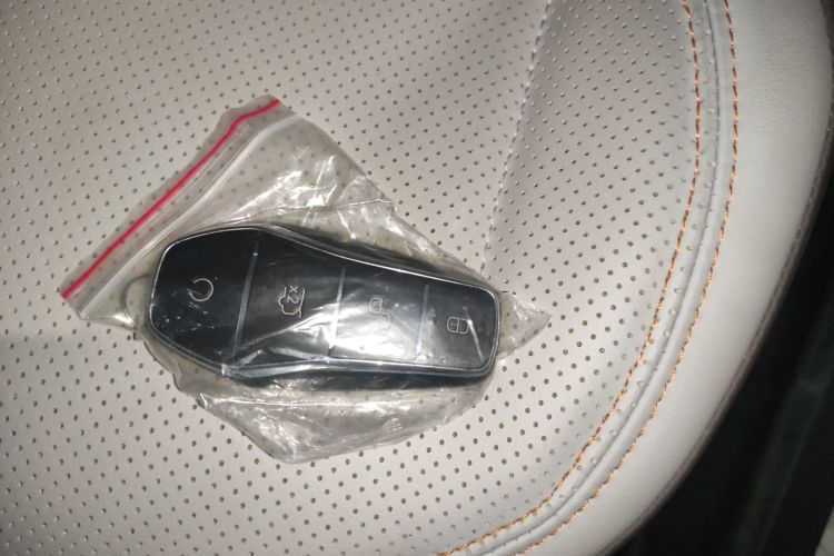 比亚迪 秦PLUS 2024款 荣耀版 DM-i 55KM领先型中控内饰11