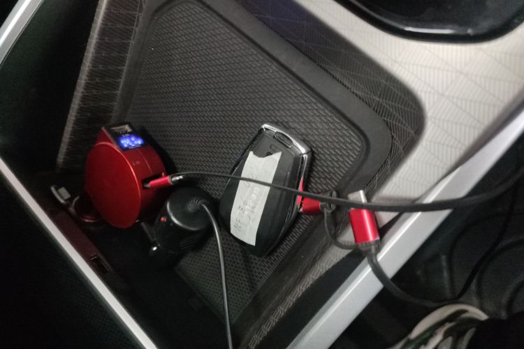 吉利汽车 帝豪 2023款 第4代冠军版 1.5L CVT尊贵型中控内饰11