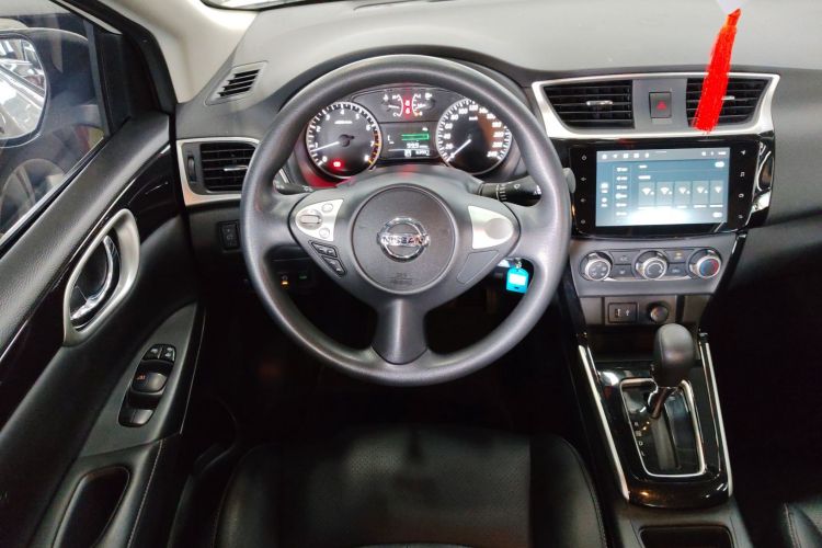 日产 轩逸 2022款 经典 1.6XL CVT豪华版中控内饰13