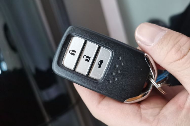 本田 凌派 2016款 1.8L 手动豪华版中控内饰7001