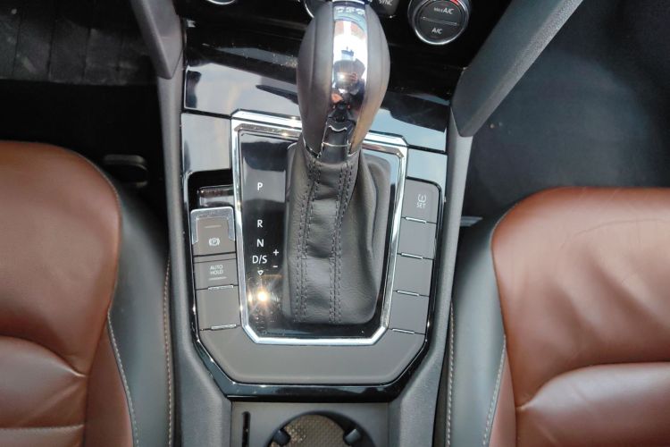 大众 凌渡 2015款 280TSI DSG舒适版中控内饰18