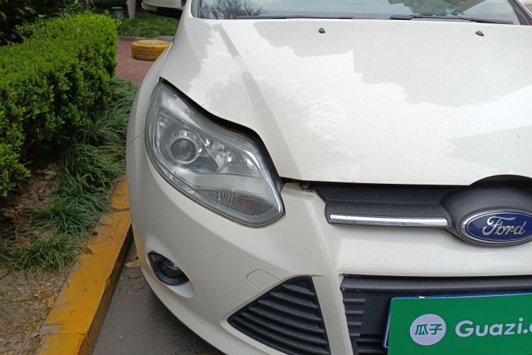 福特 福克斯 2012款 三厢 1.6L 自动舒适型车身外观6006