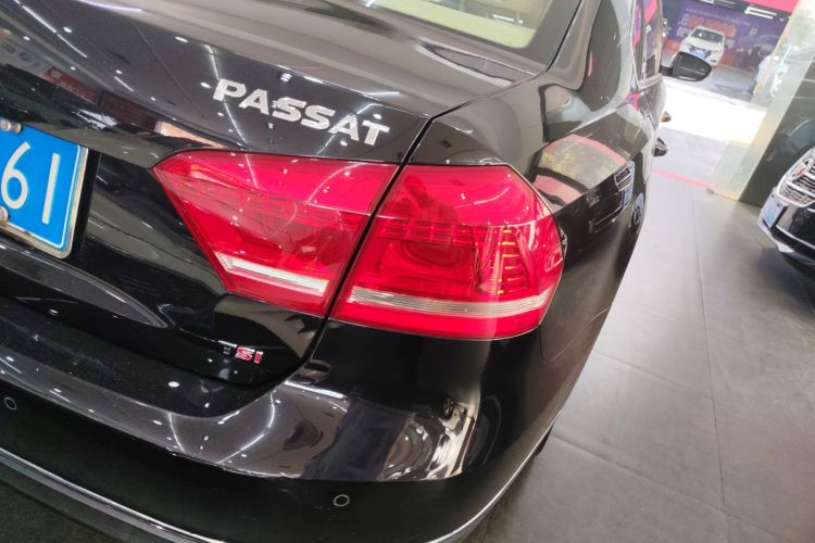 大众 帕萨特 2014款 1.8TSI DSG尊荣导航版车身外观6004