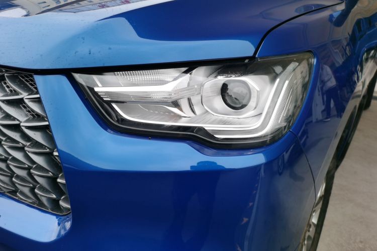 长城 炮 2021款 2.0T商用版手动柴油四驱精英型长箱GW4D20M局部细节36