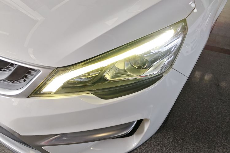 吉利汽车 帝豪GS 2016款 运动版 1.8L 自动领尚型局部细节36