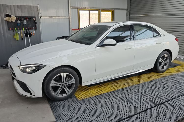 奔驰C级 2022款 C 200 L 运动版车身外观4