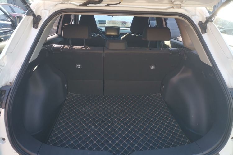 丰田 卡罗拉锐放 2022款 2.0L 先锋版局部细节23