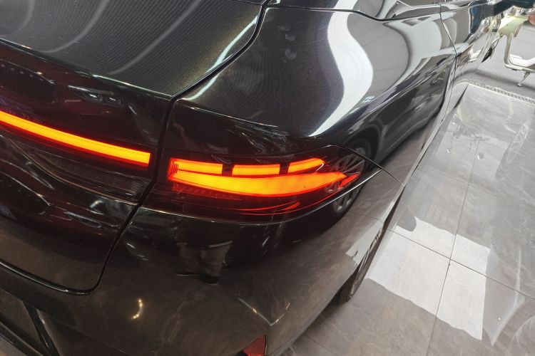 小鹏P5 2022款 550P车身外观6006