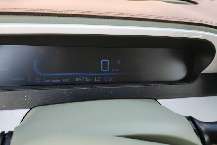 吉利银河 2025款 210km 熊猫骑士中控内饰14