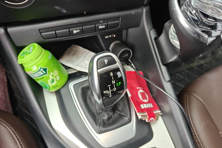 宝马X1 2014款 sDrive18i 时尚型中控内饰18