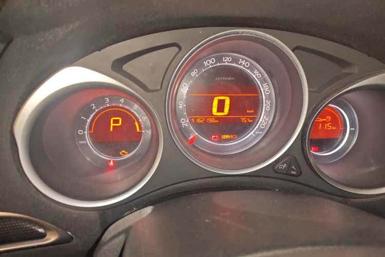 雪铁龙C4L 2014款 1.6THP 智驱版 自动劲智型中控内饰15