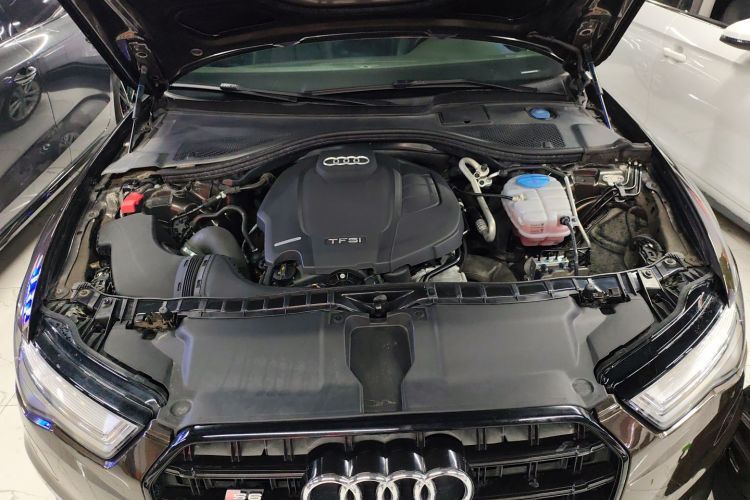 奥迪A6L 2018款 30周年年型 35 TFSI 运动型局部细节24