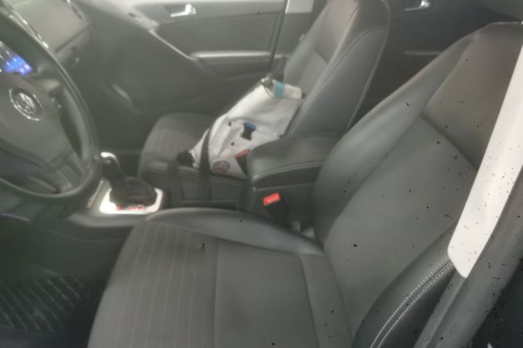 大众 途观 2017款 300TSI 自动两驱丝绸之路风尚版局部细节19