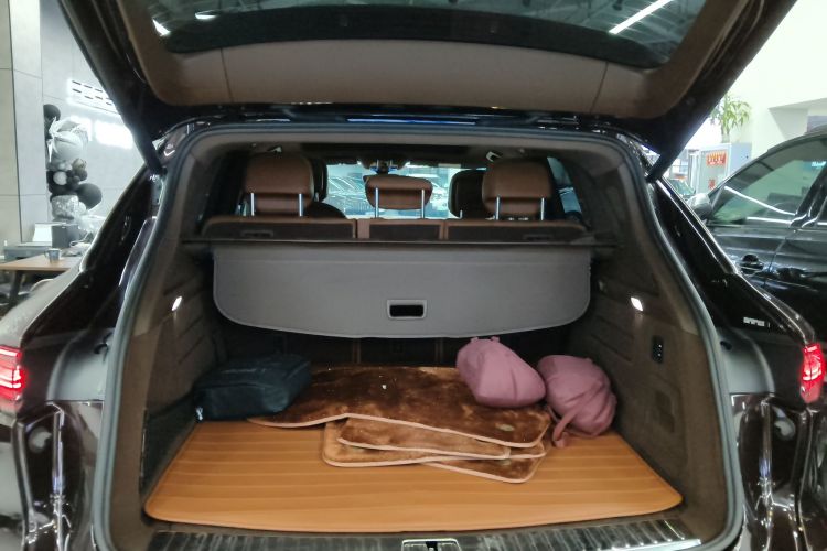 保时捷 Cayenne新能源 2022款 Cayenne E-Hybrid 2.0T 铂金版局部细节23