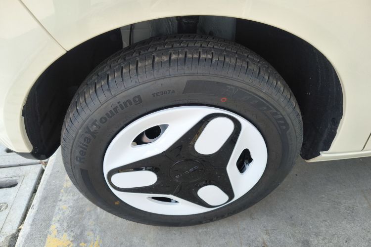 吉利银河 熊猫 2025款 210km 元气熊车身外观6007