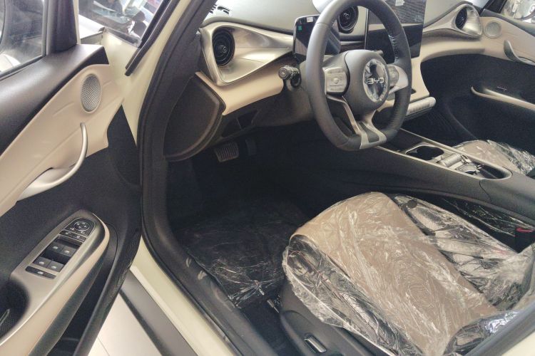 比亚迪 海豚 2025款 420km 自由版中控内饰20