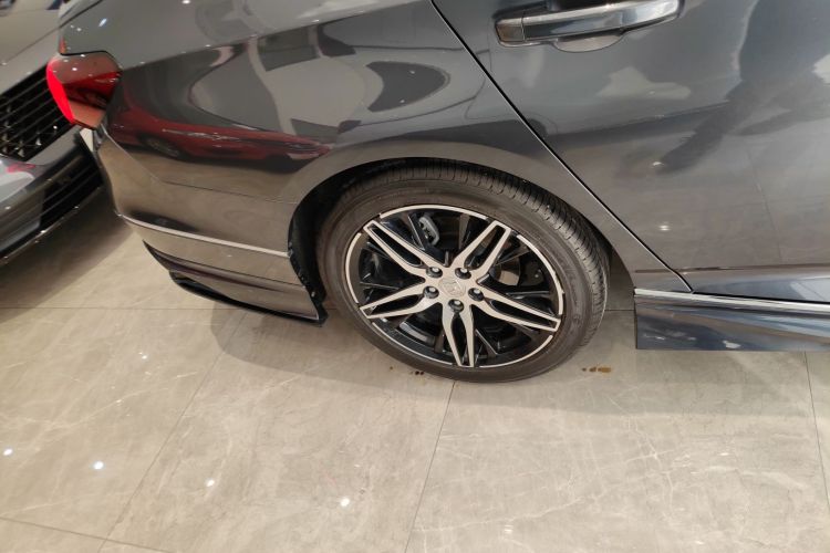 本田 雅阁 2022款 260TURBO 幻夜·尊贵版车身外观6008