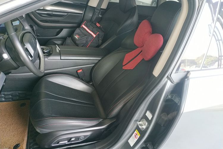 小鹏P7 2020款 670N局部细节19