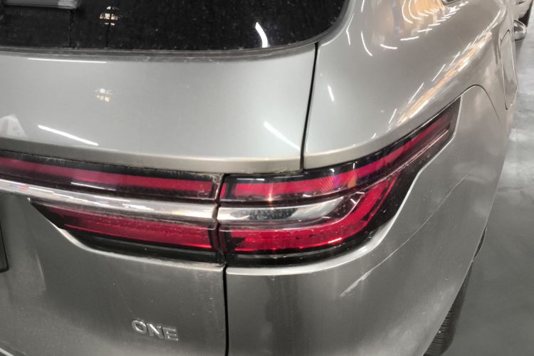 理想汽车 理想ONE 2020款 增程6座版车身外观9