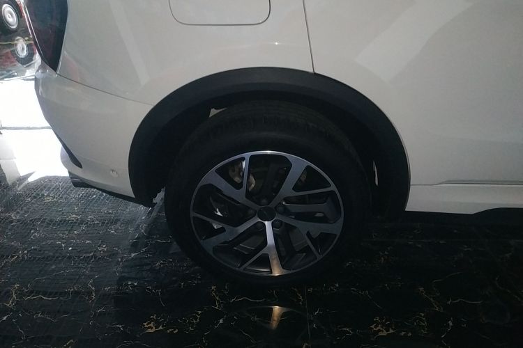 领克01 EM-P 2018款 1.5T PHEV 劲Pro 国V车身外观6008