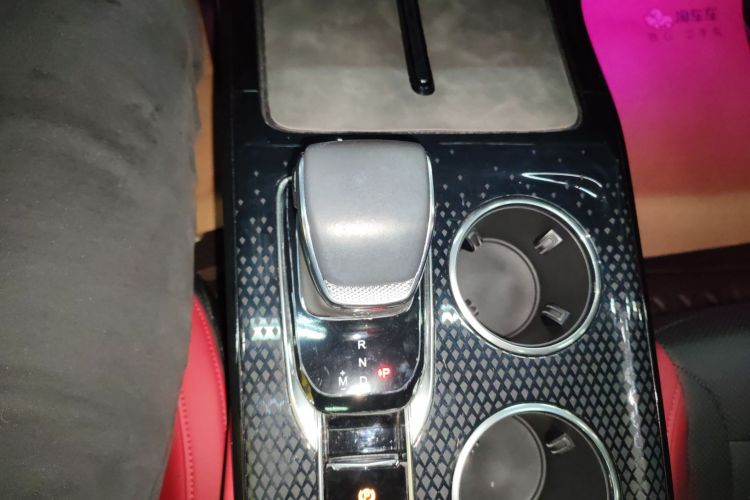 红旗HS3 2023款 1.5T 两驱善为版局部细节18