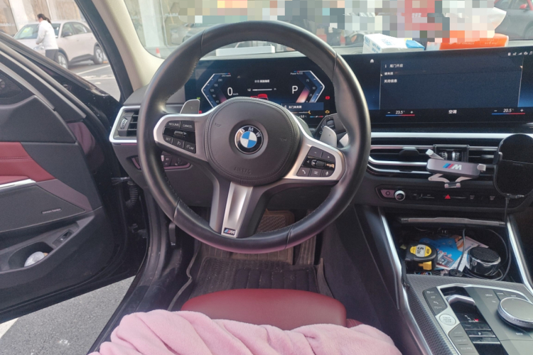 宝马3系 2023款 325Li M运动曜夜套装中控内饰13