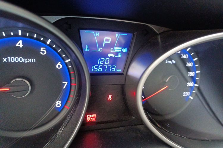 北京现代ix35 2010款 2.0L 自动四驱尊贵版GLS中控内饰15