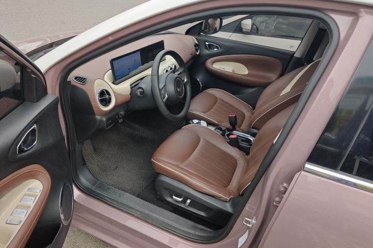 五菱汽车 五菱缤果 2023款 333km 灵犀互联款中控内饰20