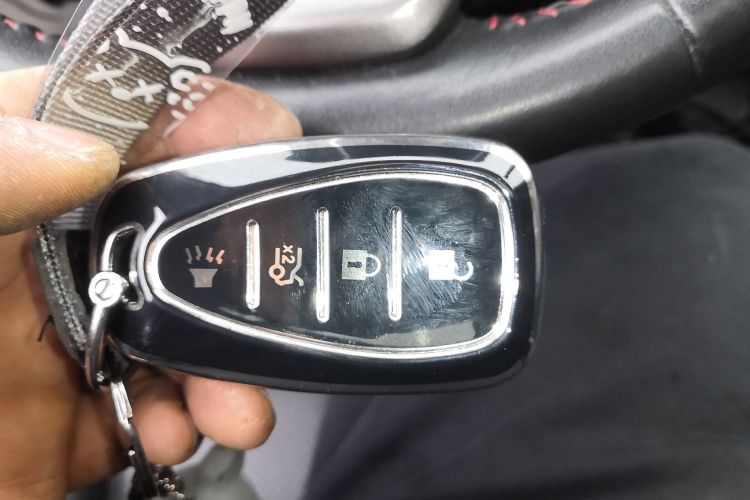 长安CS75 2014款 1.8T 自动精英型 国IV中控内饰11