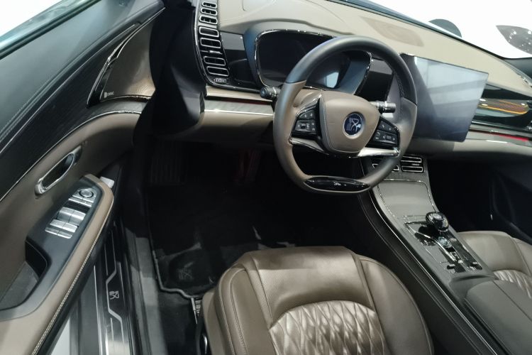 比亚迪 汉 2020款 DM 四驱性能版尊贵型中控内饰7003