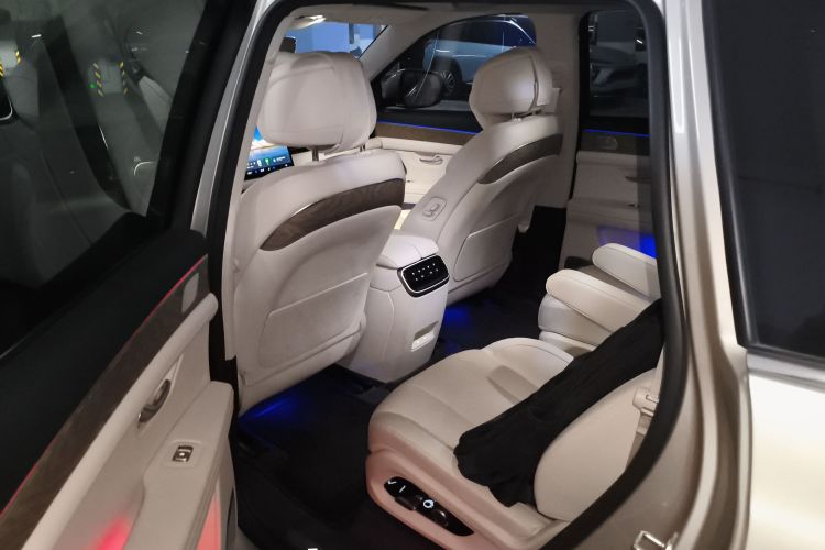 鸿蒙智行 问界M7 2022款 1.5T 四驱豪华版中控内饰7004