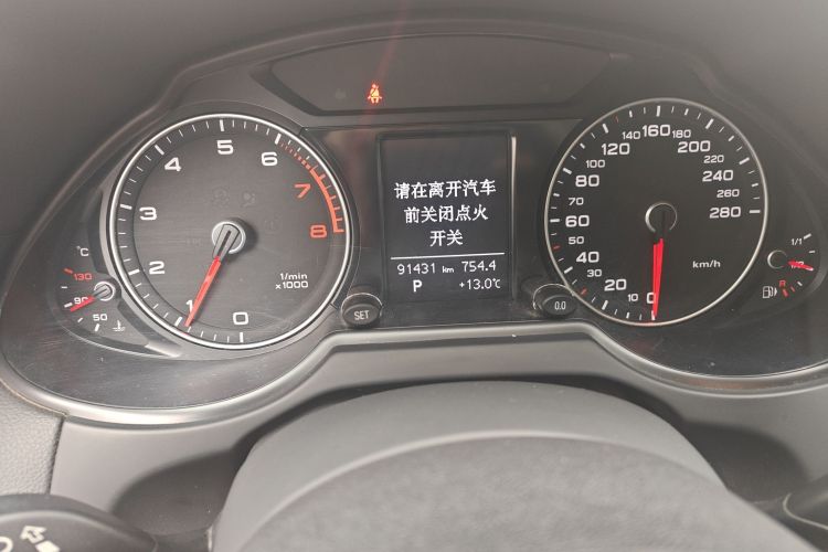 奥迪Q5 2016款 40 TFSI 技术型中控内饰15