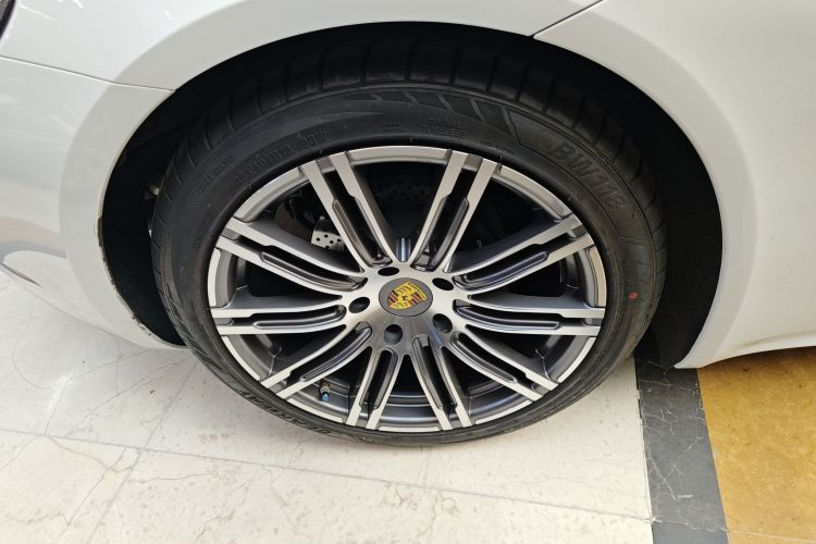 保时捷718 2022款 Boxster 2.0T车身外观6008