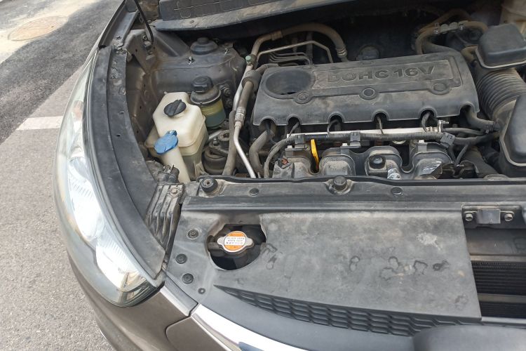 北京现代ix35 2010款 2.0L 自动四驱尊贵版GLS局部细节9006