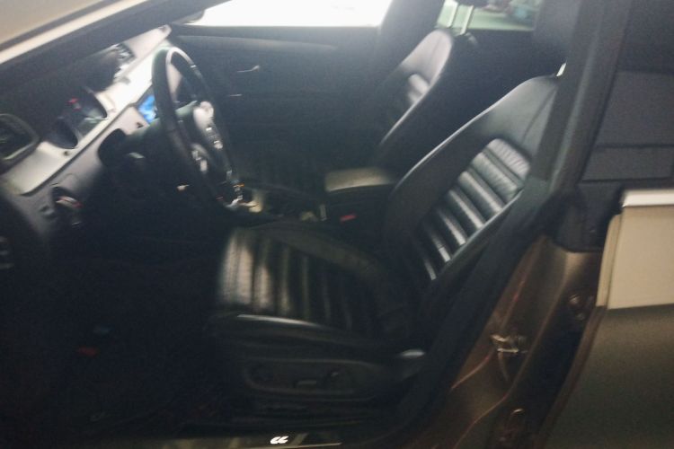 一汽-大众CC 2016款 1.8TSI 尊贵型中控内饰19