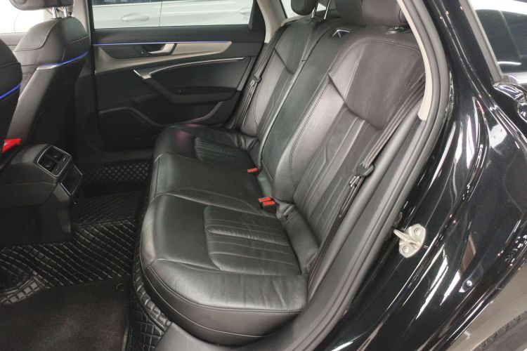 奥迪A6L 2020款 40 TFSI 豪华动感型中控内饰21