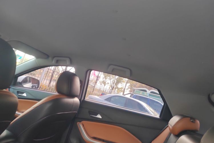 奇瑞 瑞虎3X 2017款 1.5L 自动时尚版中控内饰22