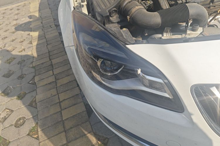 别克 君威 2015款 1.6T 领先技术型车身外观6006