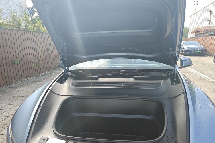 特斯拉 Model Y 2025款 后轮驱动版局部细节24