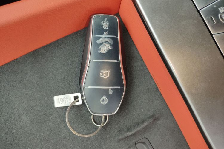 比亚迪 唐L 2025款 EV 600KM四驱激光雷达旗舰型中控内饰11